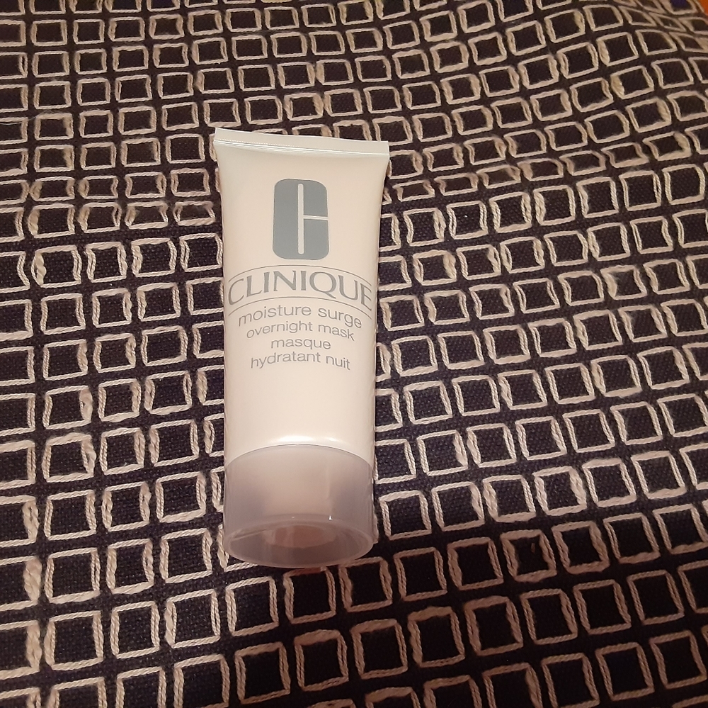 NWOT Clinique Moisture Surge Overnight Mask